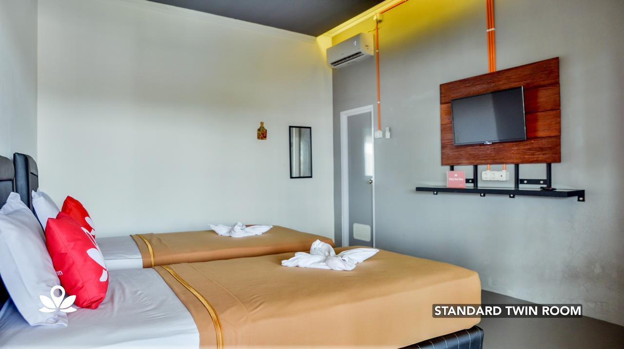Ndalem Sorogenen Guesthouse Yogyakarta Luaran gambar