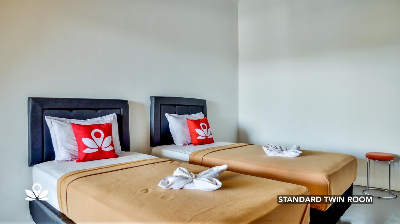 Ndalem Sorogenen Guesthouse Yogyakarta Luaran gambar