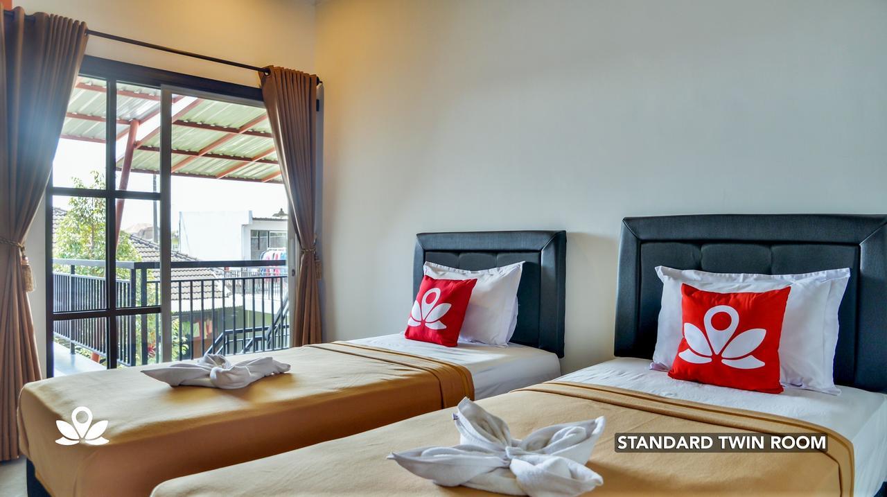 Ndalem Sorogenen Guesthouse Yogyakarta Luaran gambar