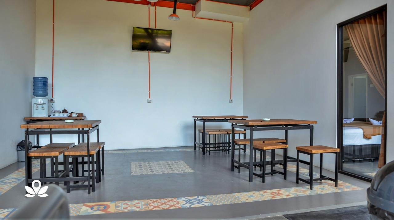 Ndalem Sorogenen Guesthouse Yogyakarta Luaran gambar