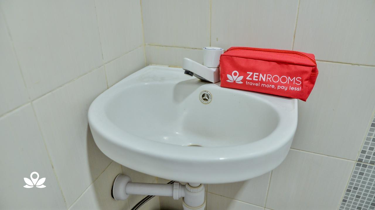 Ndalem Sorogenen Guesthouse Yogyakarta Luaran gambar